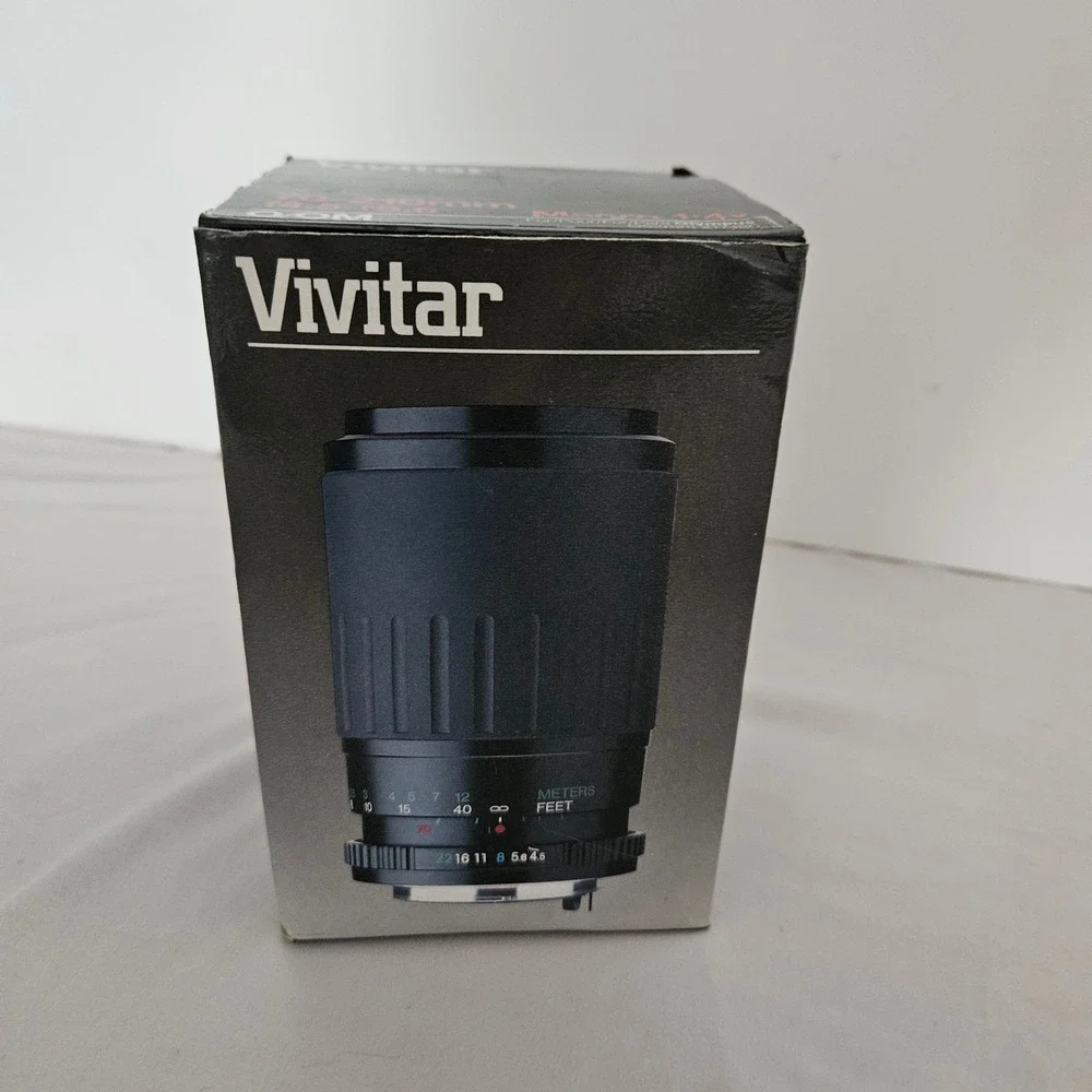 Vivitar 70-210mm f4.5-5.6 Macro Focusing Zoom Lens for Olympus OM Mount MC 52mm